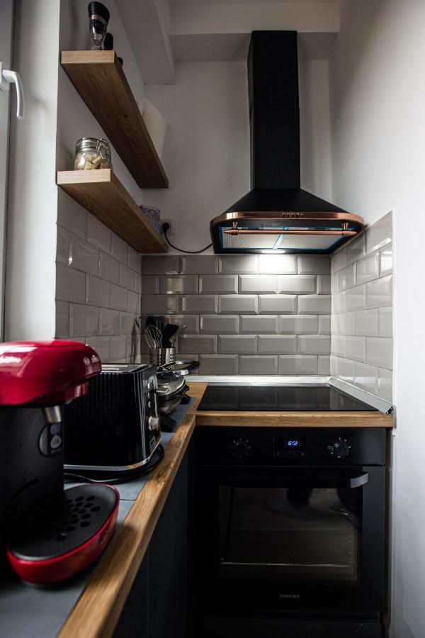 Touchdown Apartment Near Bucharest Airport Otopeni Eksteriør billede